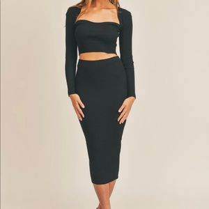 On Sale 🔴 Last 🔥 set Skirt with Top  🍸